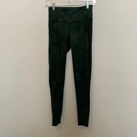 Athleta High Rise Clouds Chatarunga Leggings Size XS - Picture 2 of 10